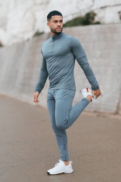 THE ICON ACTIVE HALF ZIP